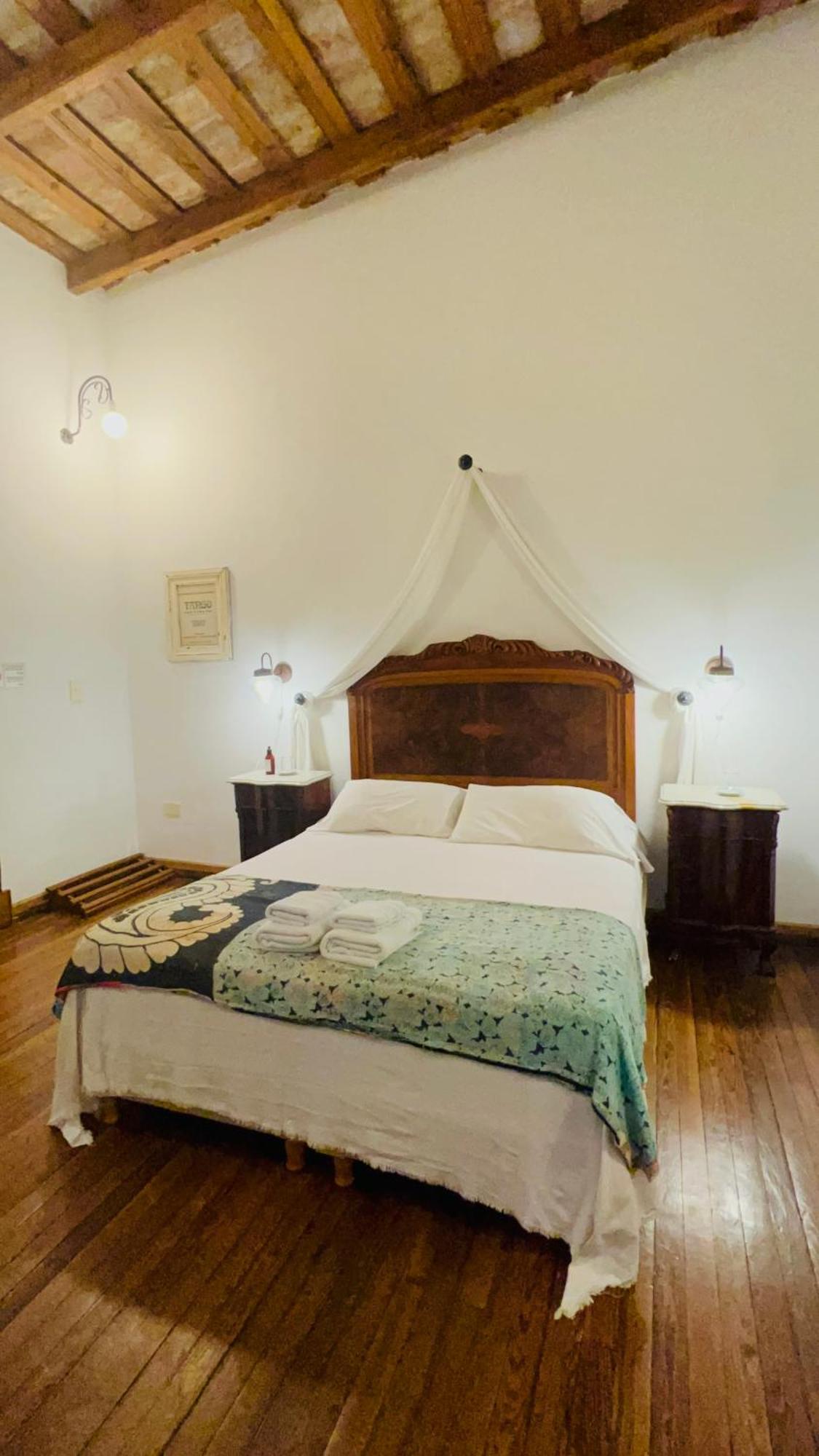 Antigua Casona Bed & Breakfast San Antonio de Areco Bagian luar foto